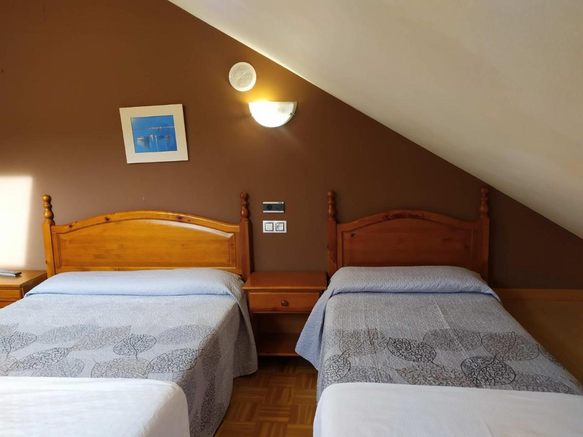 Hotel Santa Cristina Pola de Lena Exteriör bild