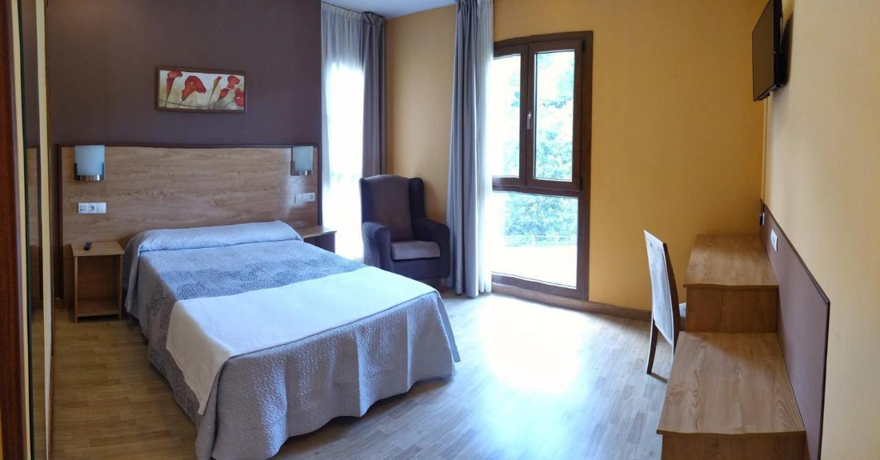 Hotel Santa Cristina Pola de Lena Exteriör bild