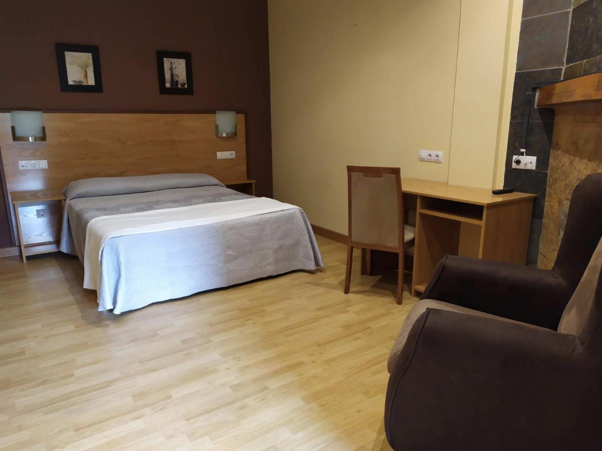 Hotel Santa Cristina Pola de Lena Exteriör bild