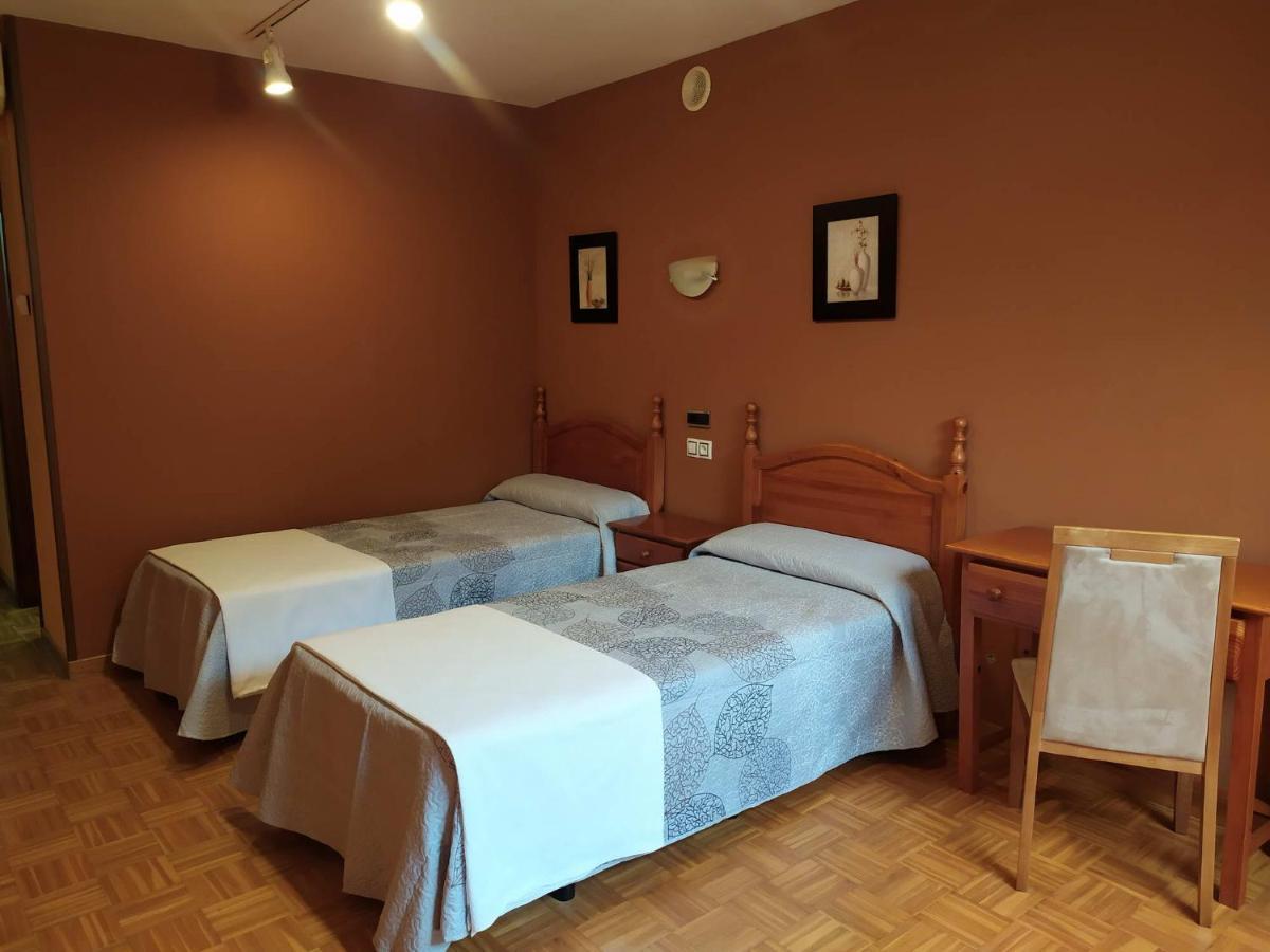 Hotel Santa Cristina Pola de Lena Exteriör bild
