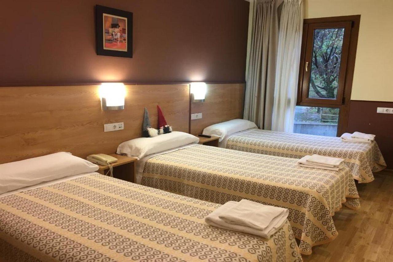 Hotel Santa Cristina Pola de Lena Exteriör bild