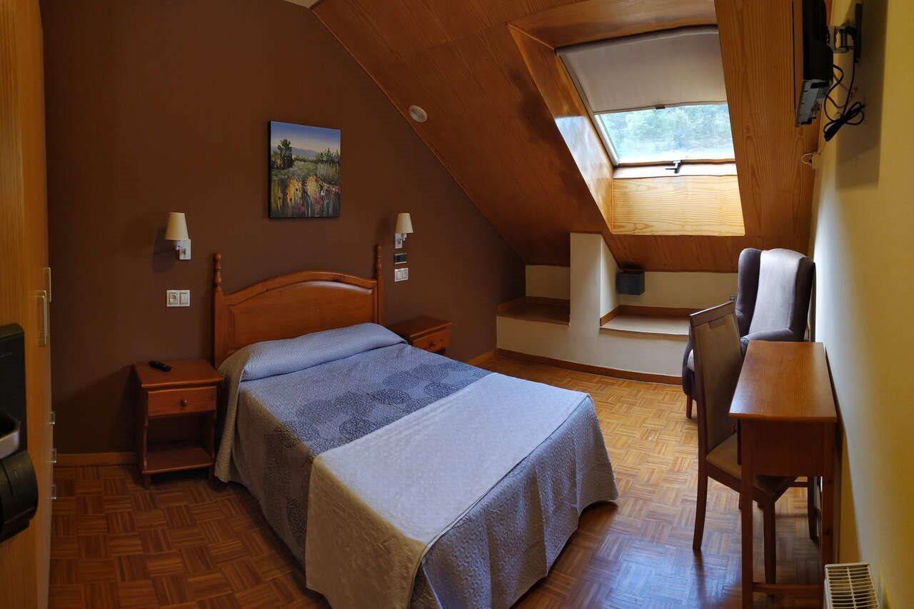 Hotel Santa Cristina Pola de Lena Exteriör bild
