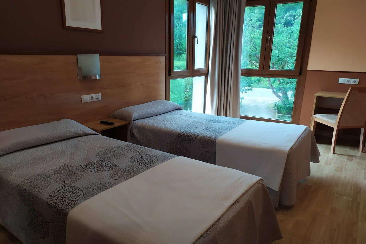 Hotel Santa Cristina Pola de Lena Exteriör bild